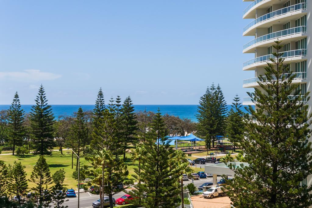 The Ritz Resort Heated Pool Gold Coast Extérieur photo